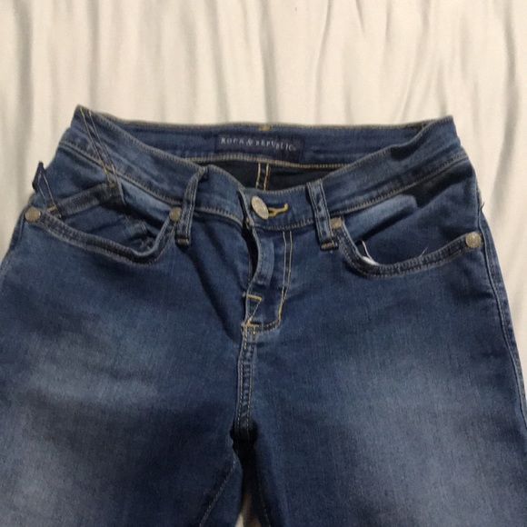 Rock & Republic jeans. Size 2 - Picture 2 of 4